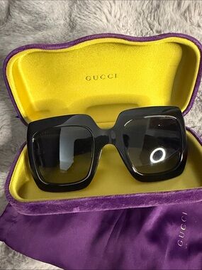 Gucci Oversized Square Sunglasses in Black
